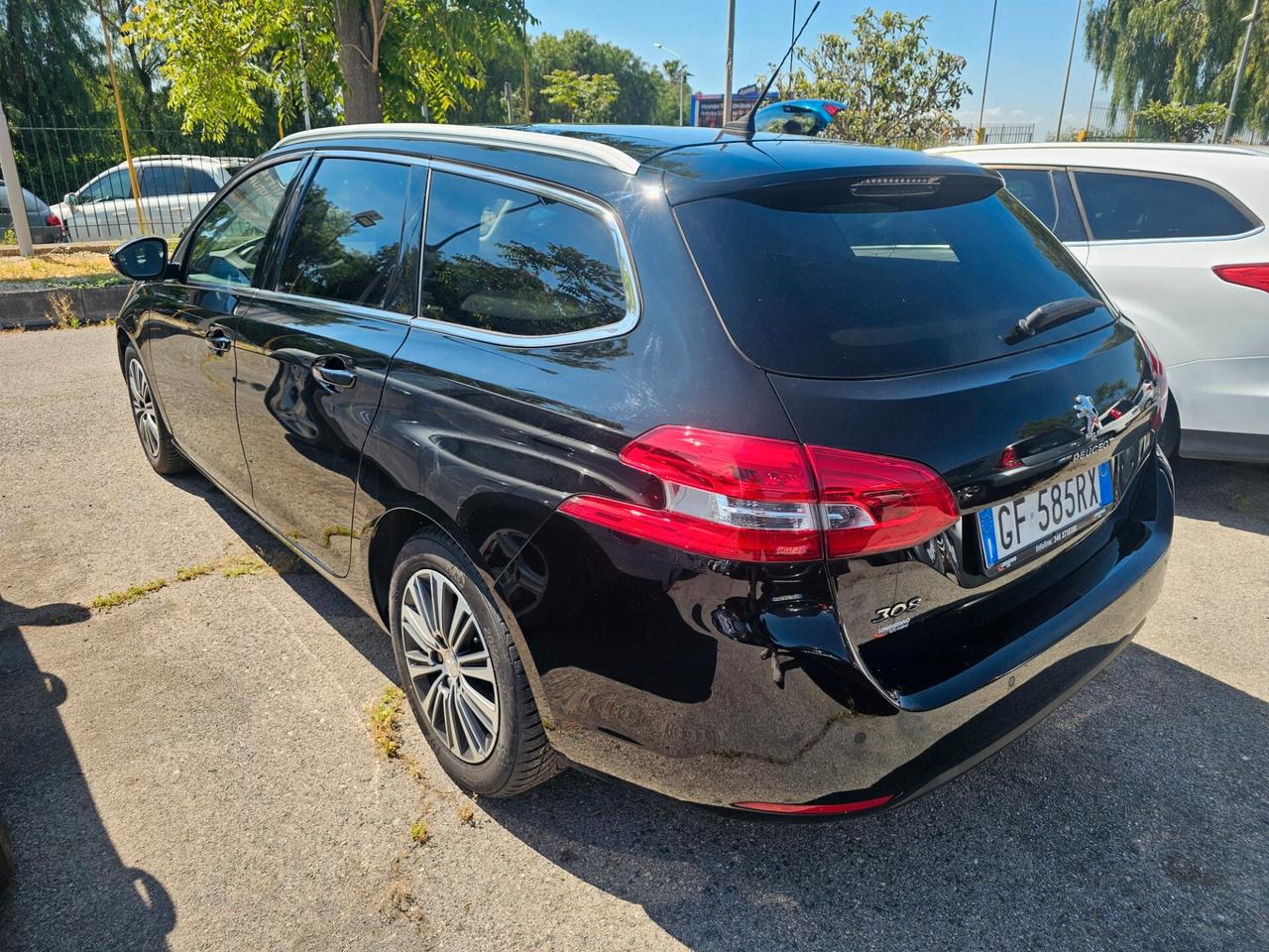 Peugeot 308 BlueHDi 130 S&S EAT8 Allure