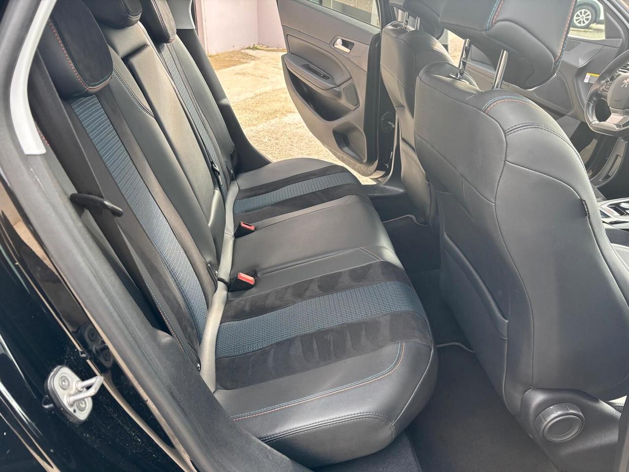 Peugeot 308 BlueHDi 130 S&S EAT8 SW Tech Edition 02/2020