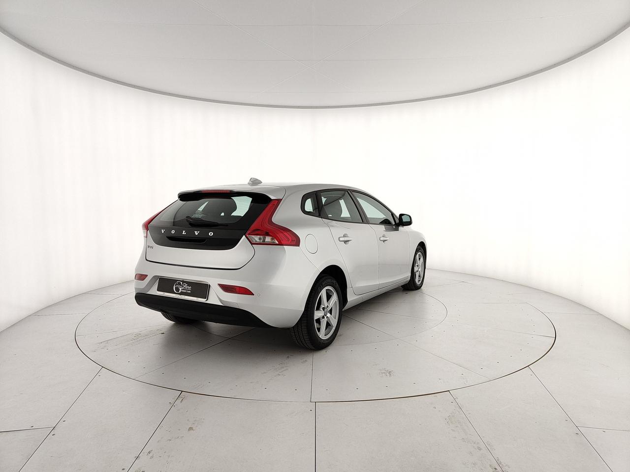 VOLVO V40 2.0 d2 Business