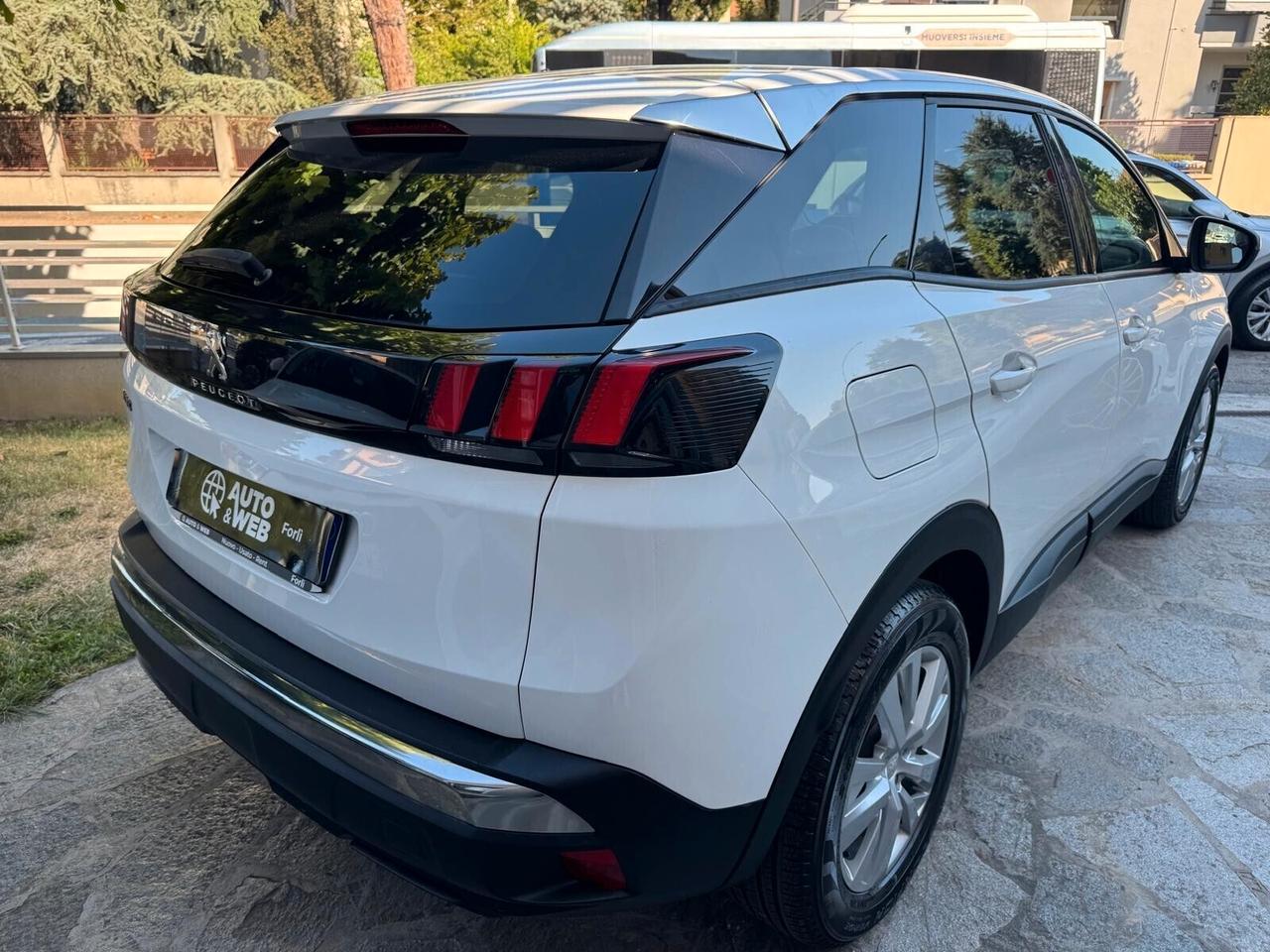 PEUGEOT 3008 BlueHDi 120cv S&S ALLURE