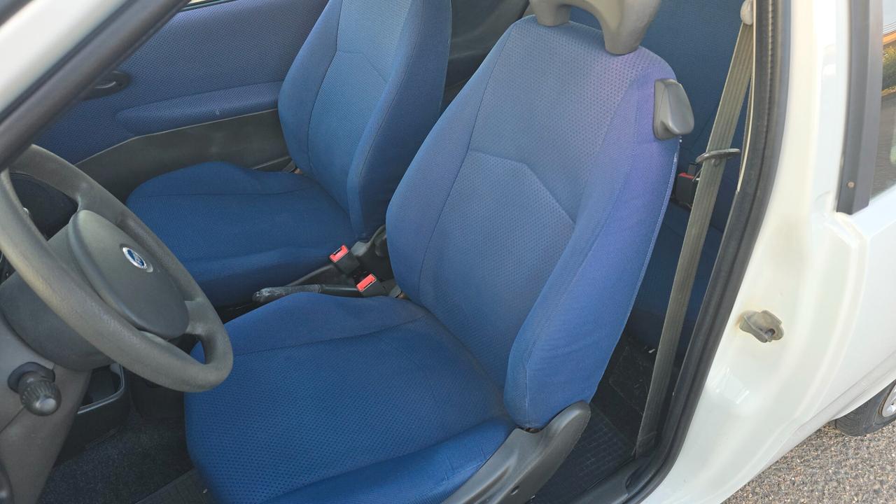 Fiat Punto 1.2 3 porte Active