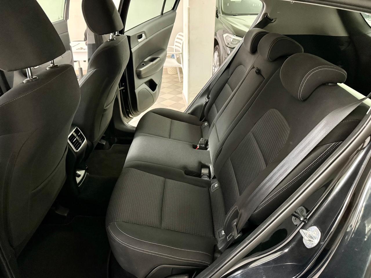 Kia Sportage 1.6 CRDI 136 DCT7 2WD Mild Hybrid Black Edition