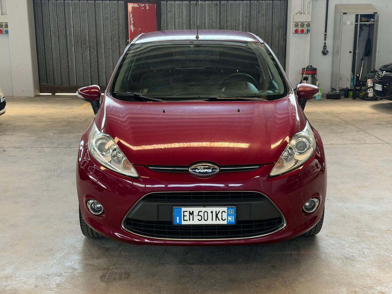 Ford Fiesta 1.4 16V 5p. Bz.- GPL Titanium Bs.