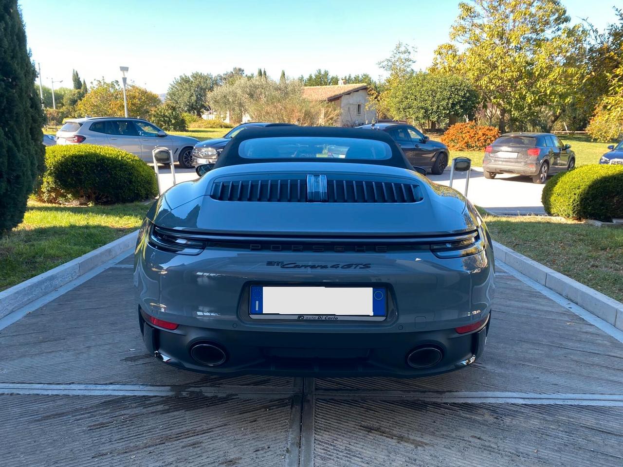 Porsche 911 Carrera 4 GTS Cabriolet