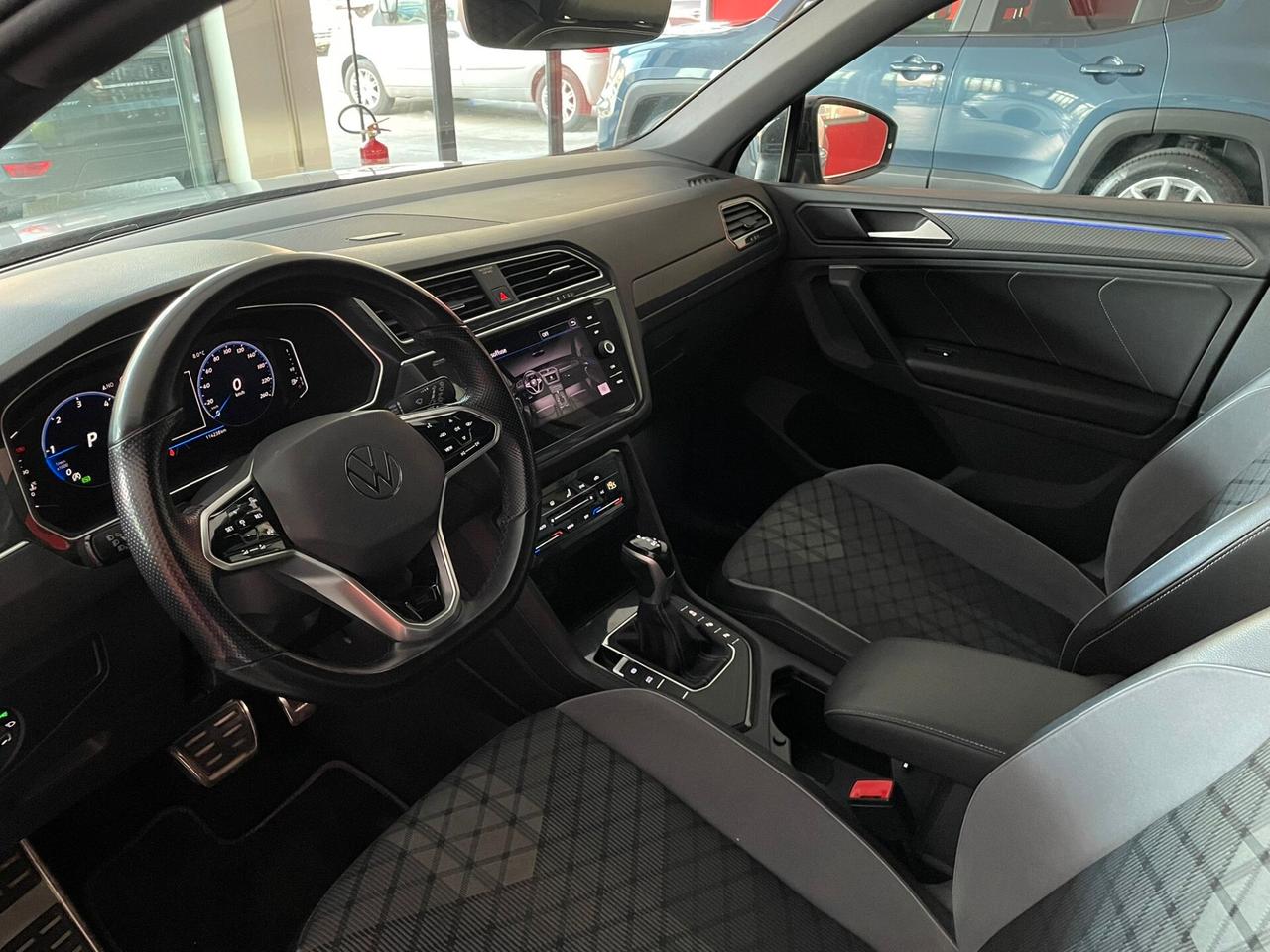 VOLKSWAGEN TIGUAN 2.0TDI R-LINE DSG 150cv