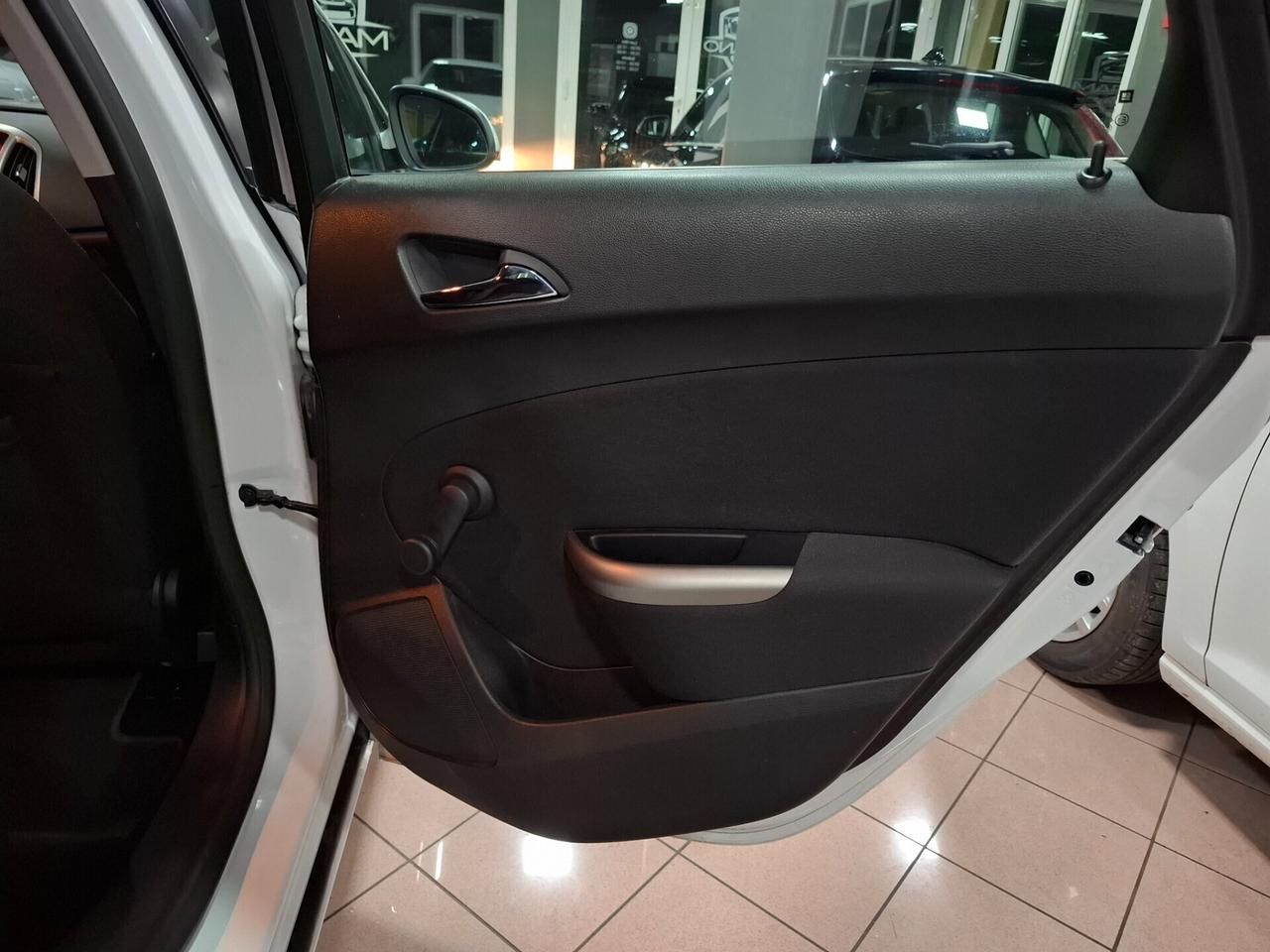 Opel Astra 1.4 benzina Sport NEOPATENTATO