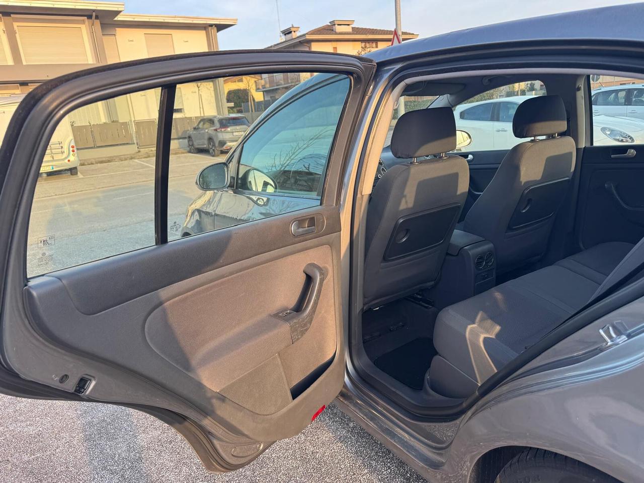 Volkswagen Golf Plus 1.9 TDI 105CV – Motore Affidabile