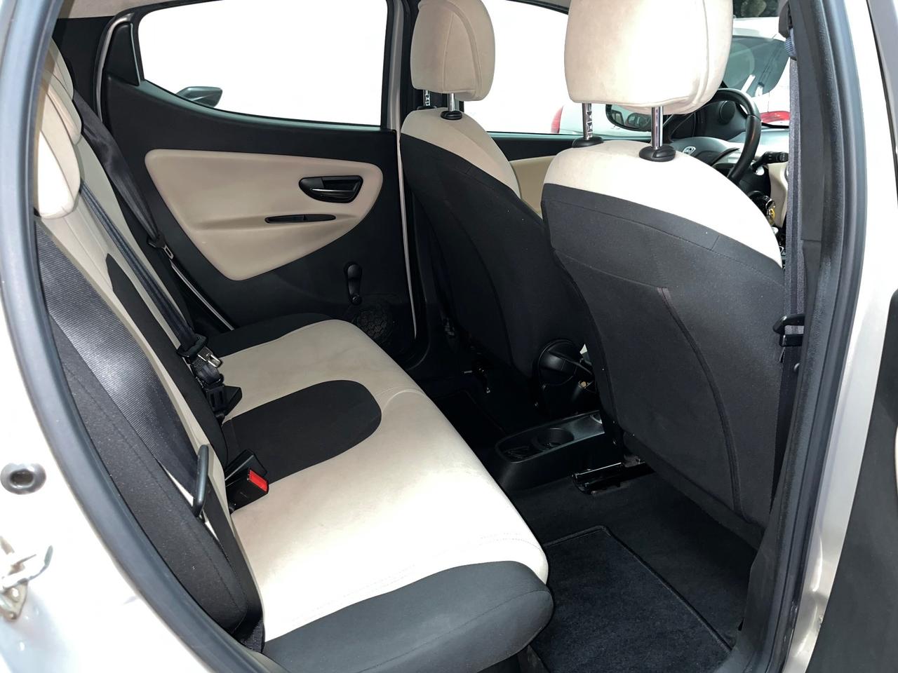 Lancia Ypsilon 1.2 - 2014