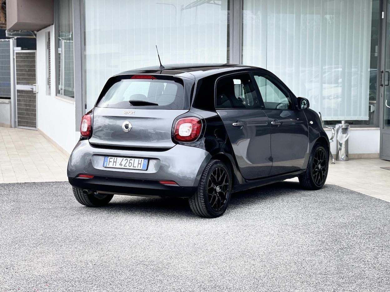 Smart ForFour 1.0 Benzina 71CV E6 Neo. Automatica - 2016