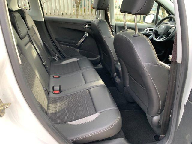 PEUGEOT 2008 1° serie 1.6 e-HDi 115 CV Stop&Start Allure