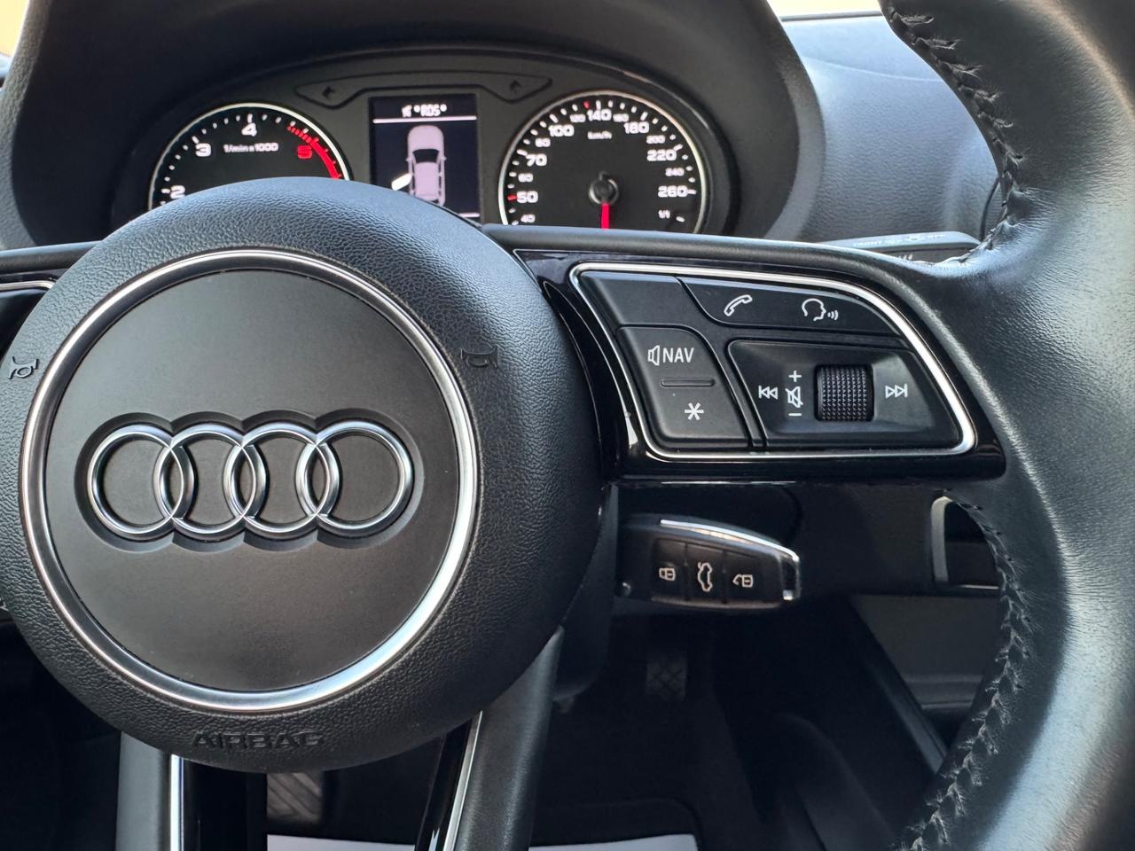 AUDI A3 1.6 Tdi Sportback S-LINE - Led Navi 17