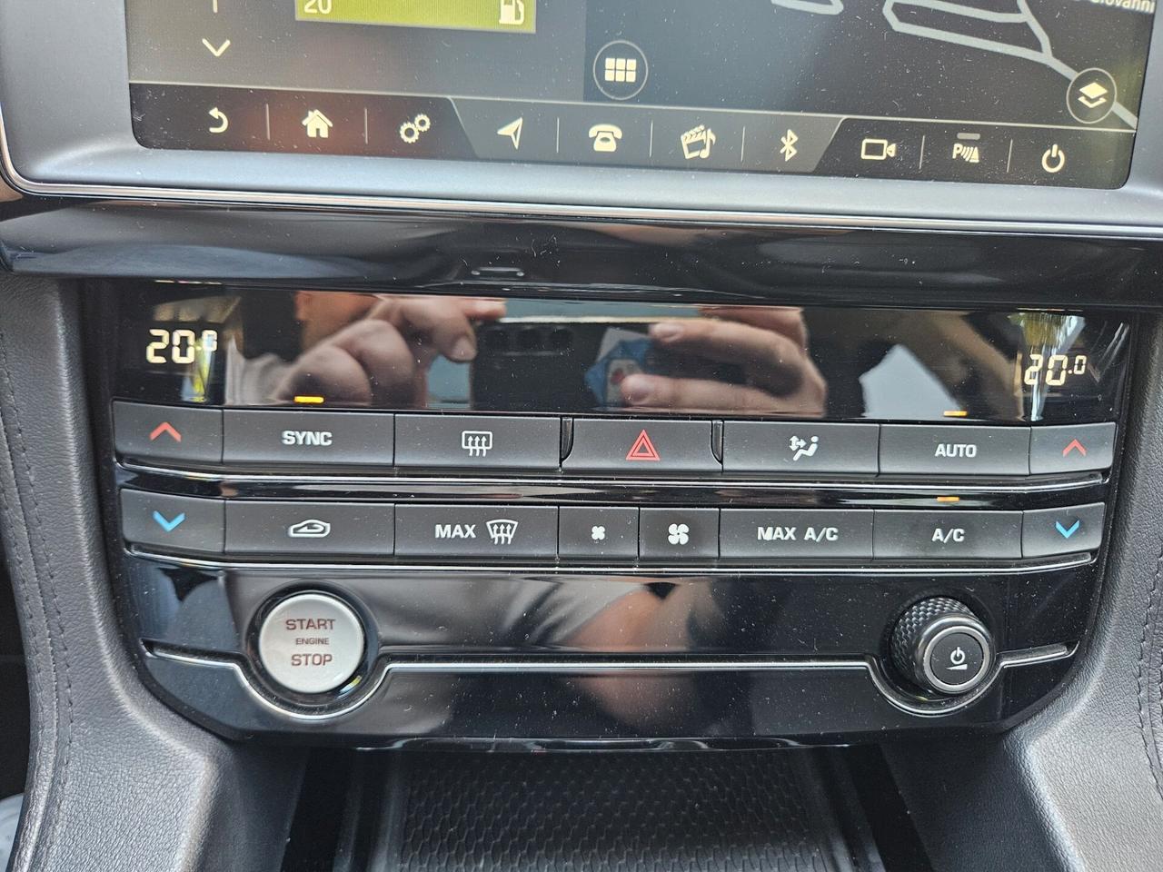 Jaguar F-Pace 2.0 D 240 CV AWD aut. Portfolio