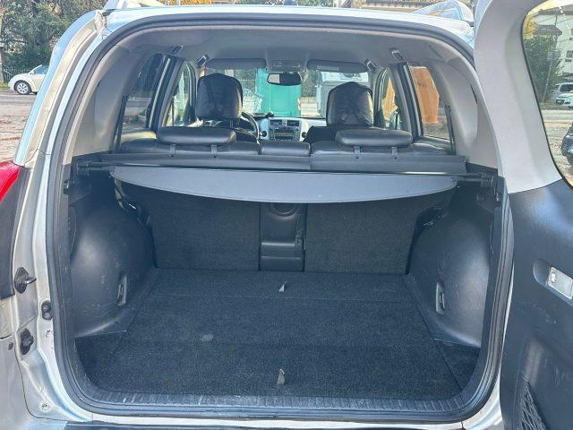 TOYOTA RAV 4 MY23 4X4 RAV4 2.2 D-4D 150 CV DPF Exclusive