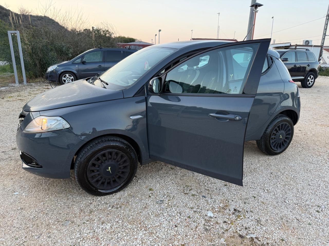 Lancia Ypsilon 2015 0.9 TwinAir Metano PERMUTE