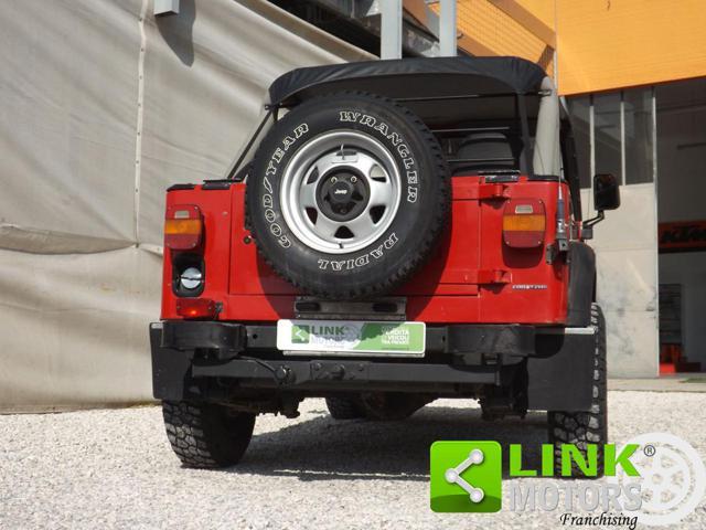JEEP Wrangler 2.5 Laredo in ordine di carrozzeria e meccanica