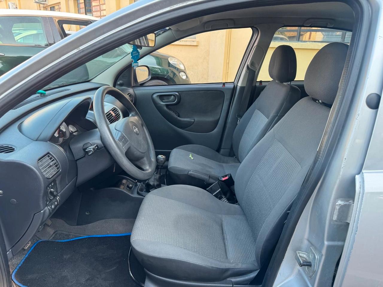Opel Corsa Anno 2006 1.0 Benzina 5 porte 44 KW