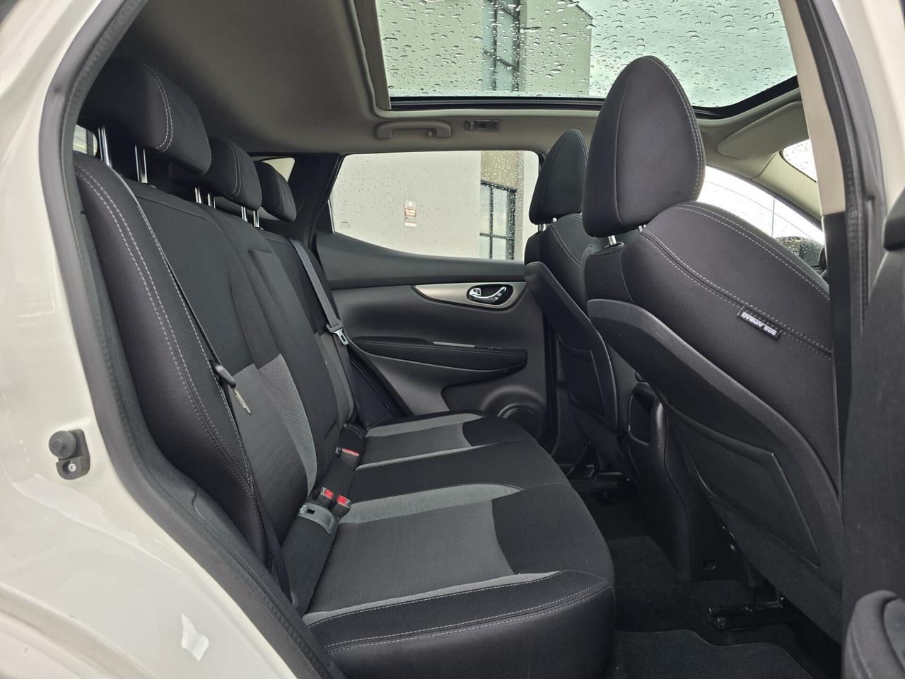 Nissan Qashqai 1.5 dCi N-Connecta|TETTO PANO