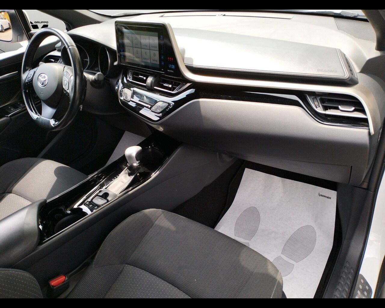 TOYOTA C-HR (2016-2023) C-HR 1.8 Hybrid E-CVT T...