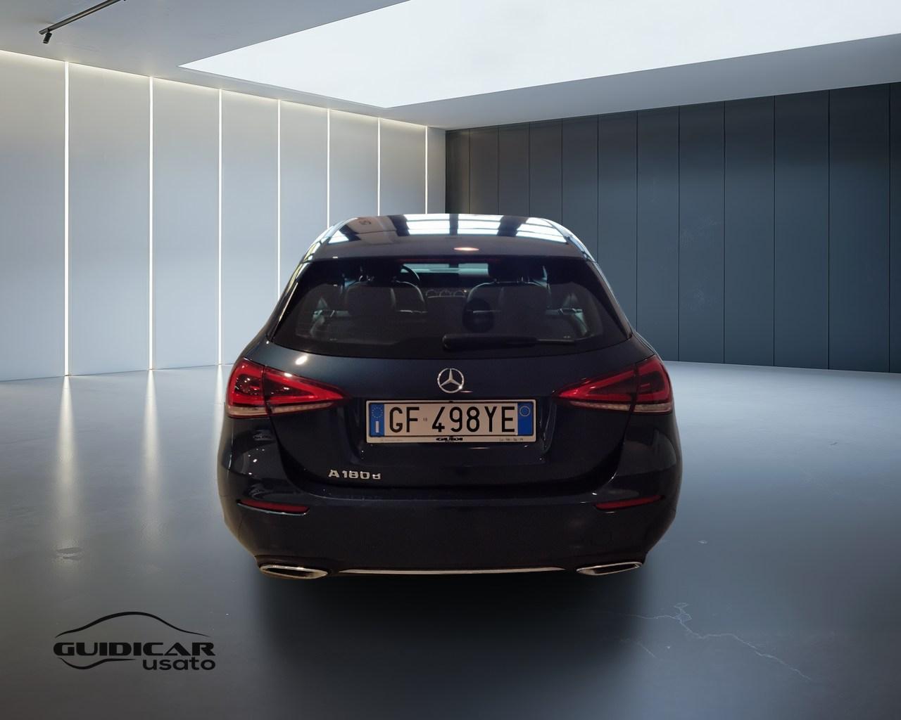 Mercedes-Benz Classe A - W177 2018 - A 180 d Sport auto