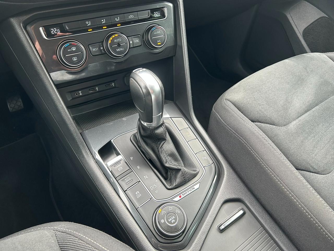 VW TIGUAN 2.0 TDI 150CV DSG 4MOTION R-Line