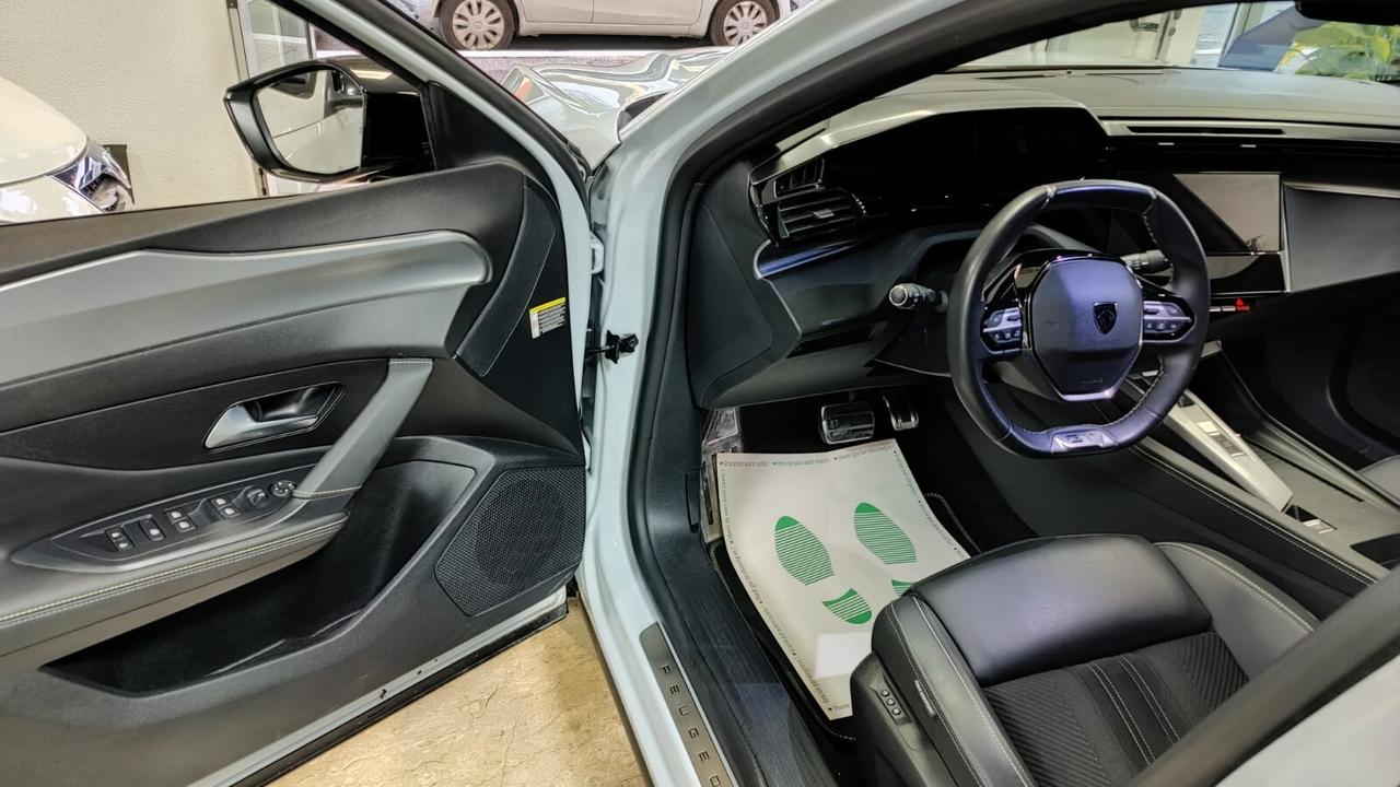 Peugeot 408 130 EAT8 GT