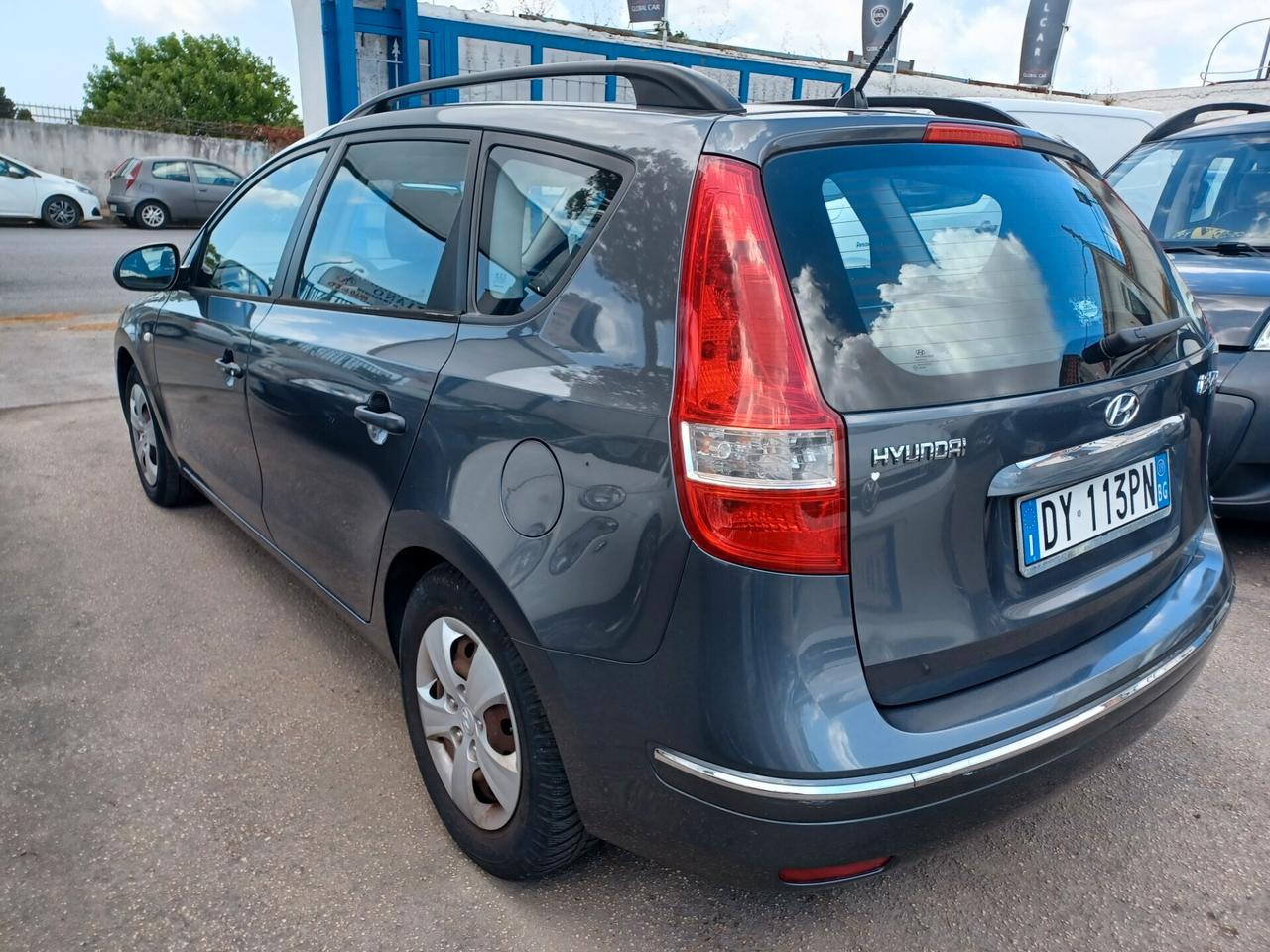 Hyundai i30 1.4 S.W. Blue Drive GPL