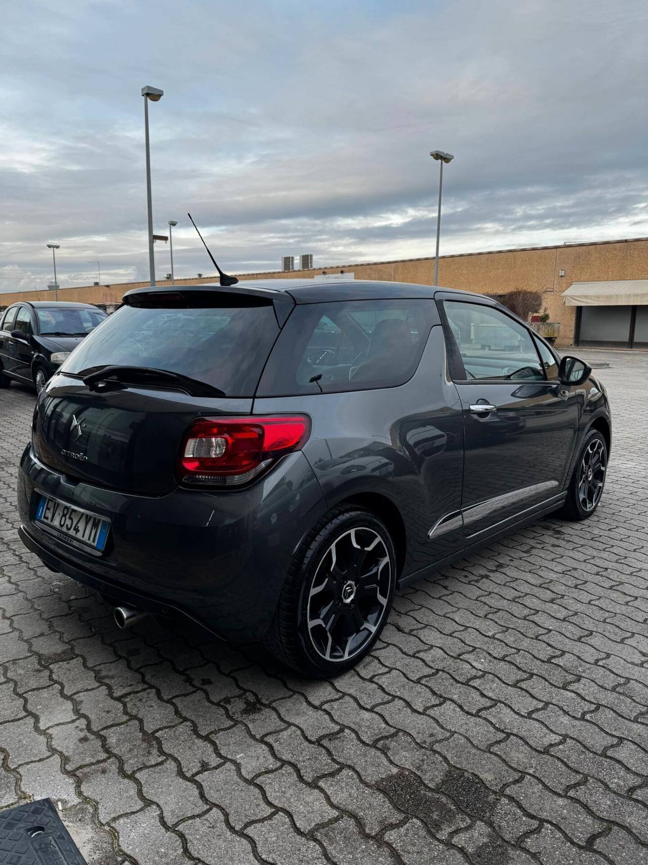 Ds DS3 3 1.2 VTi 82 So Chic