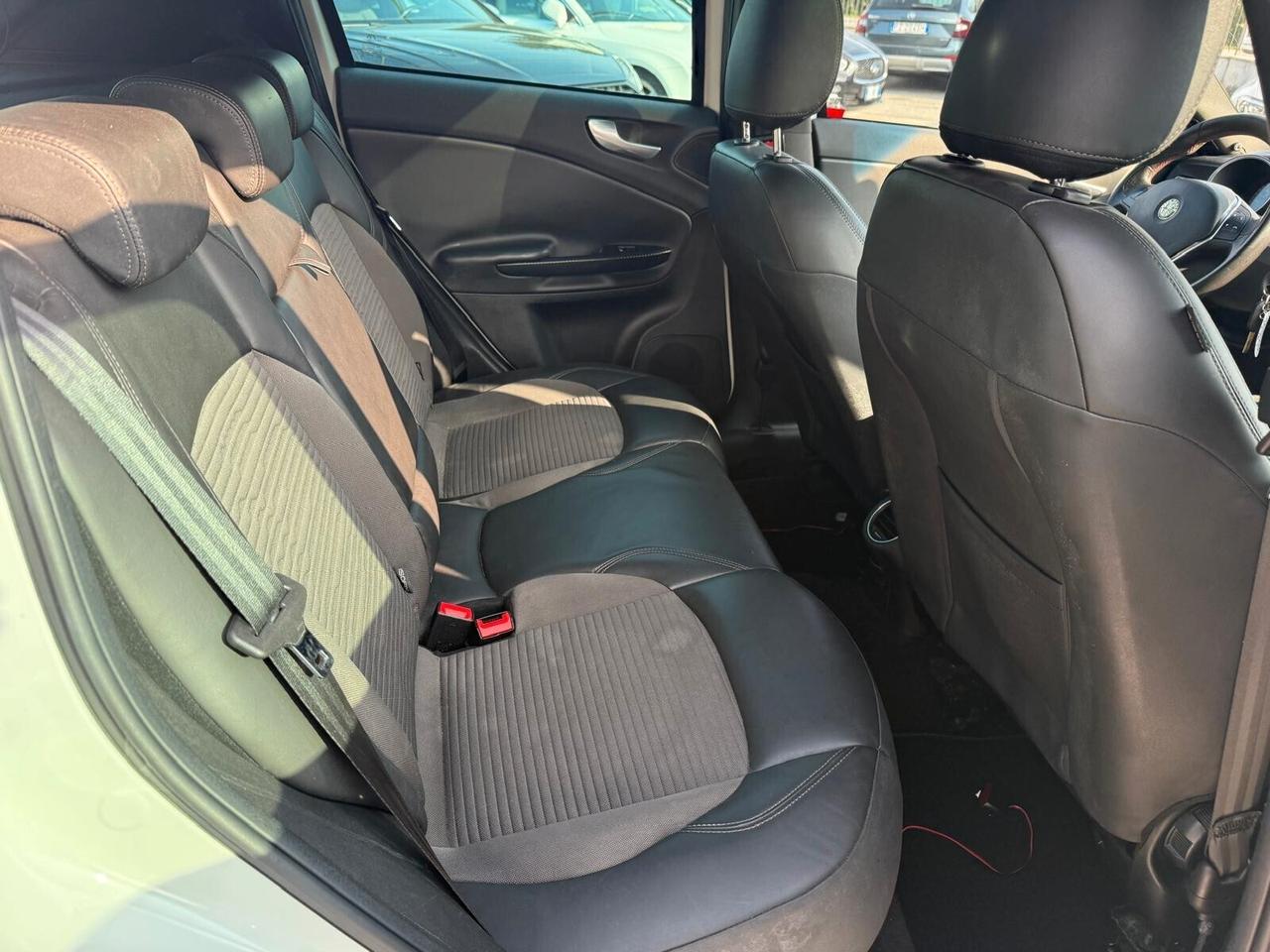 Alfa Romeo Giulietta 2.0 JTDm-2 150 CV TETTO PANORAMICO