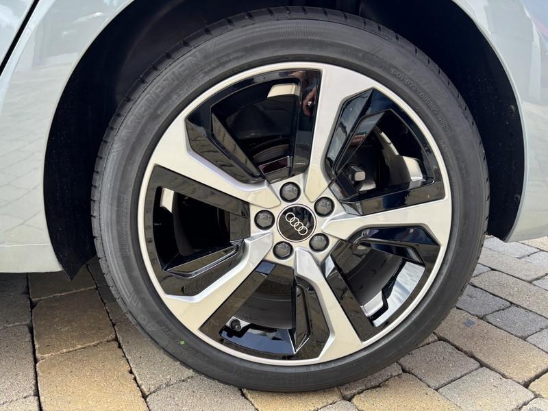 Audi A1 Sportback 30 1.0 tfsi S Line Edition 116cv s-tronic LED-PHONE APPS-17"