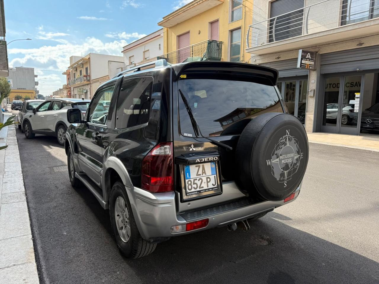 Mitsubishi Pajero 3.2 16V DI-D 3p. Tetto + pelle+ sedili elettrci+ gancio traino