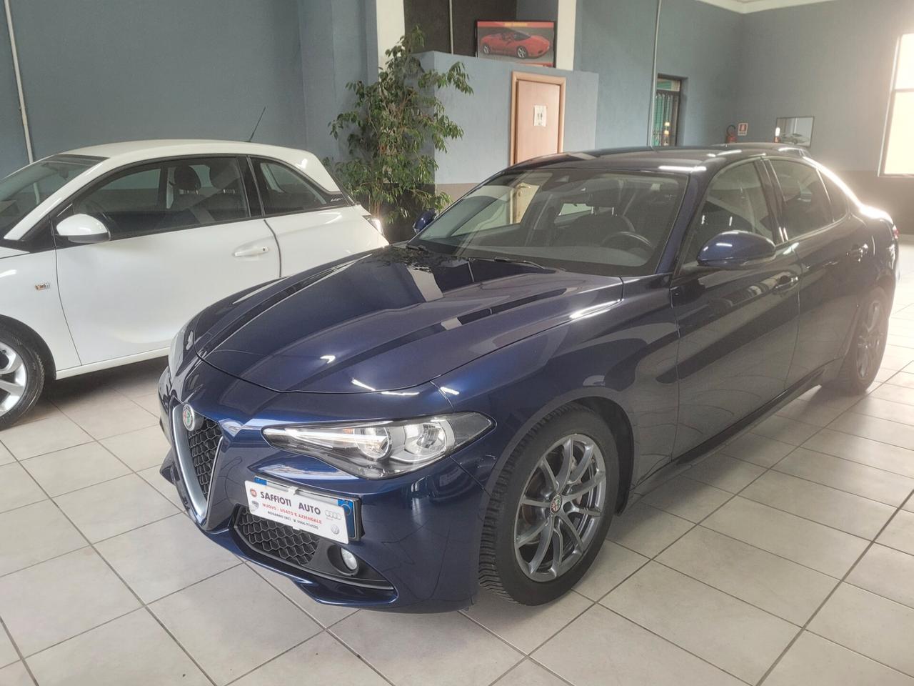 Alfa Romeo Giulia 2.2 Turbodiesel 150 CV Business Launch Edition