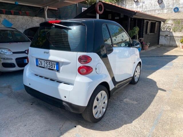 Smart ForTwo 1000 52 kW coupé pure