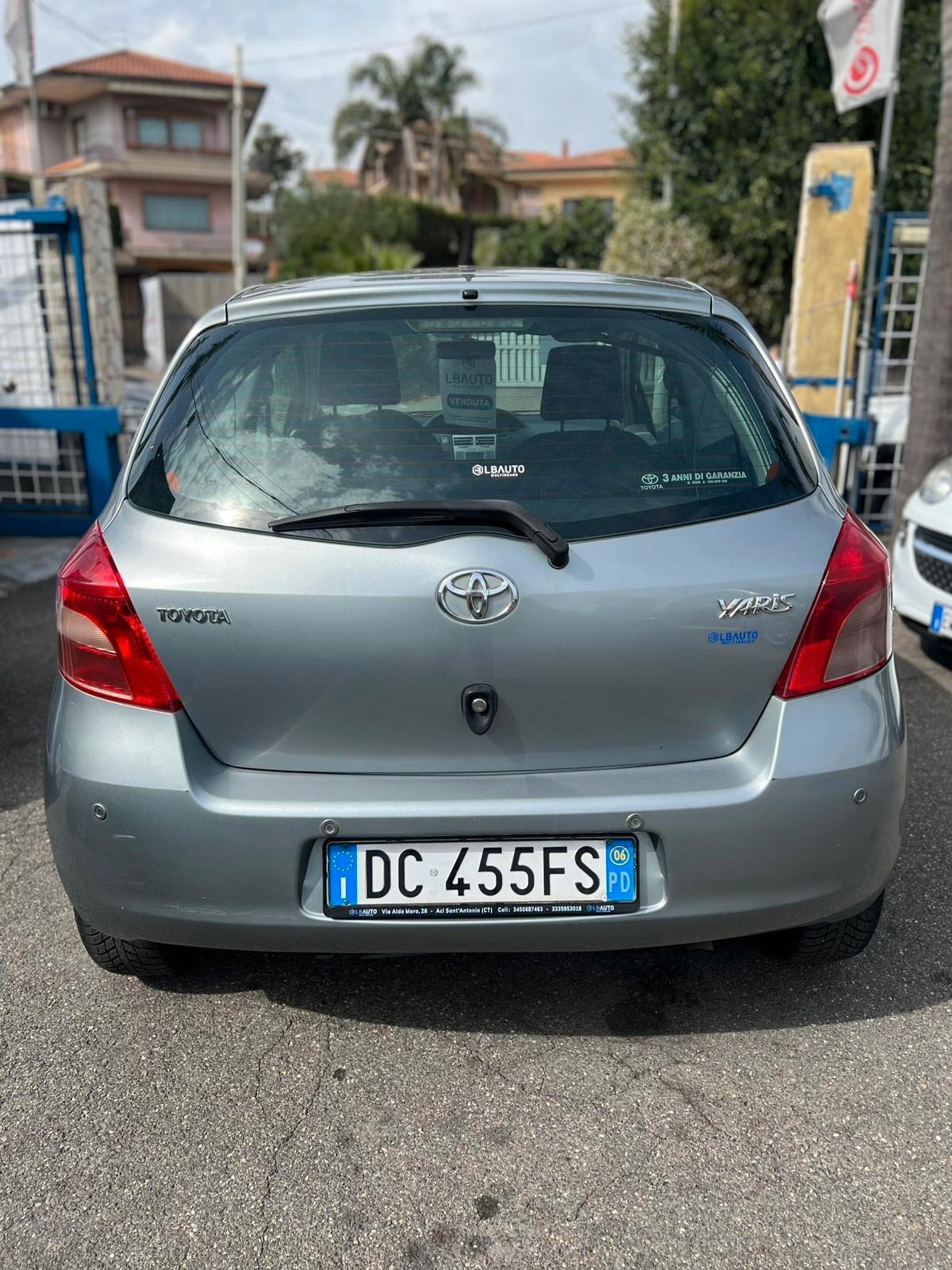 Toyota Yaris 1.3 M-MT 3porte Sol