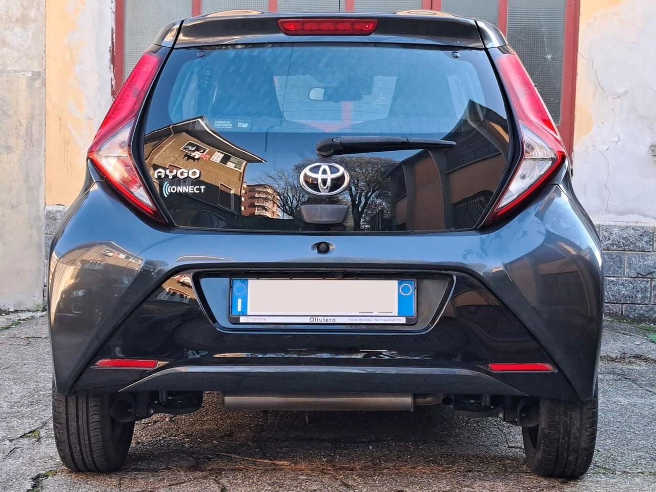 Toyota Aygo Connect 1.0 VVT-i 72 CV 5 porte x-fun MMT