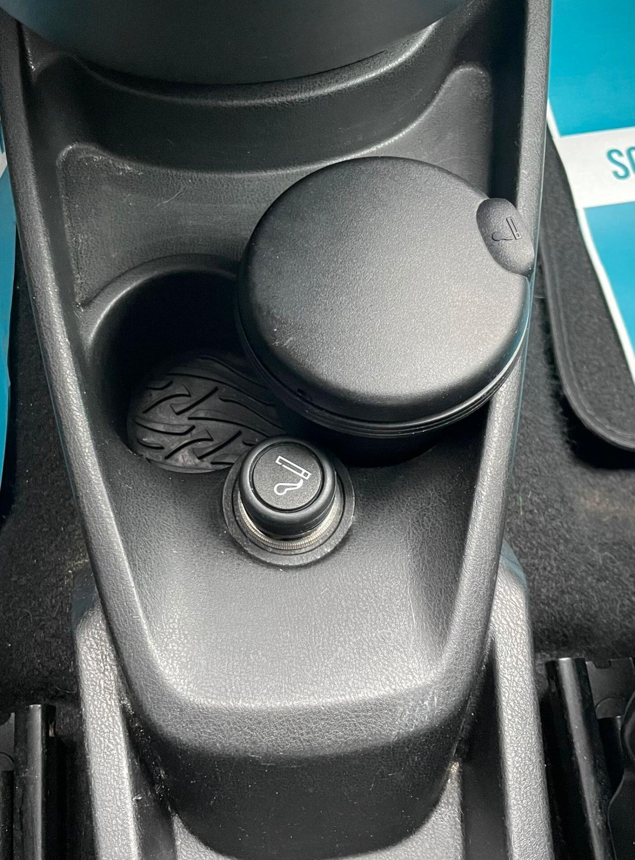 Lancia Ypsilon 1.2 69 CV 5 porte Platinum