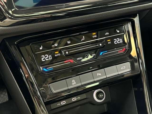 Volkswagen Touran HIGHLINE 2.0TDI DSG 7P*ACC+LED+TETTO* ONLY PROMO!