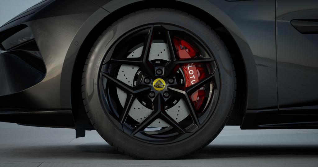 Lotus Emeya 600 SPORT SE