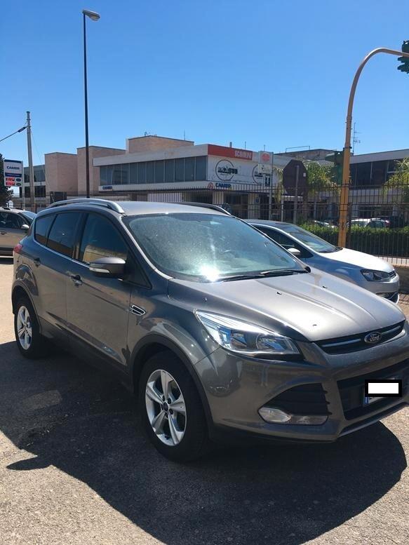 Ford Kuga 2.0 TDCI 140 CV 4WD Titanium
