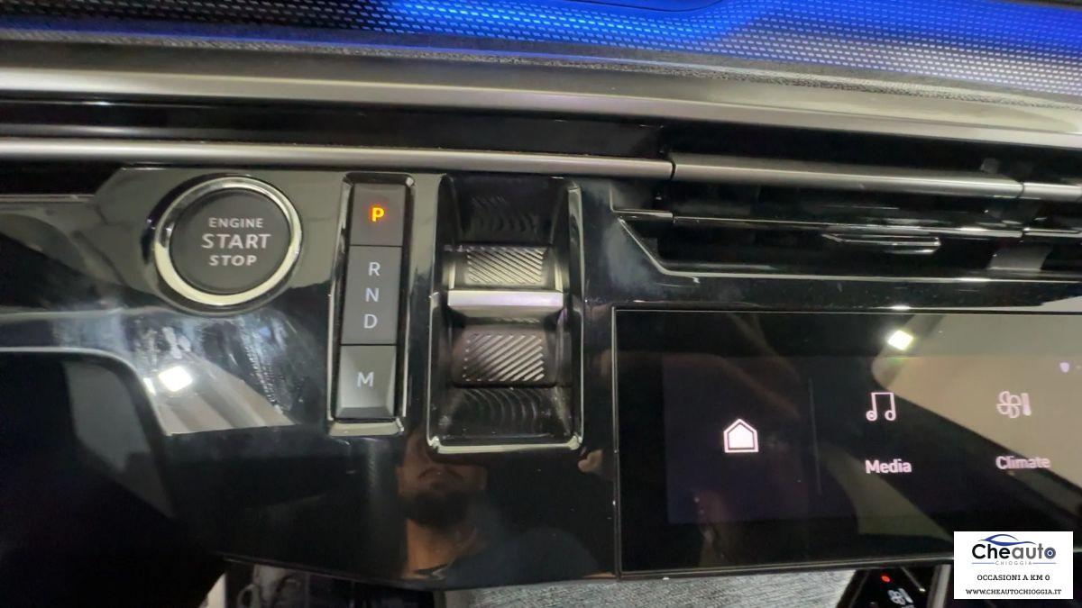 PEUGEOT - 3008 - Hybrid 136 e-DCS6 GT