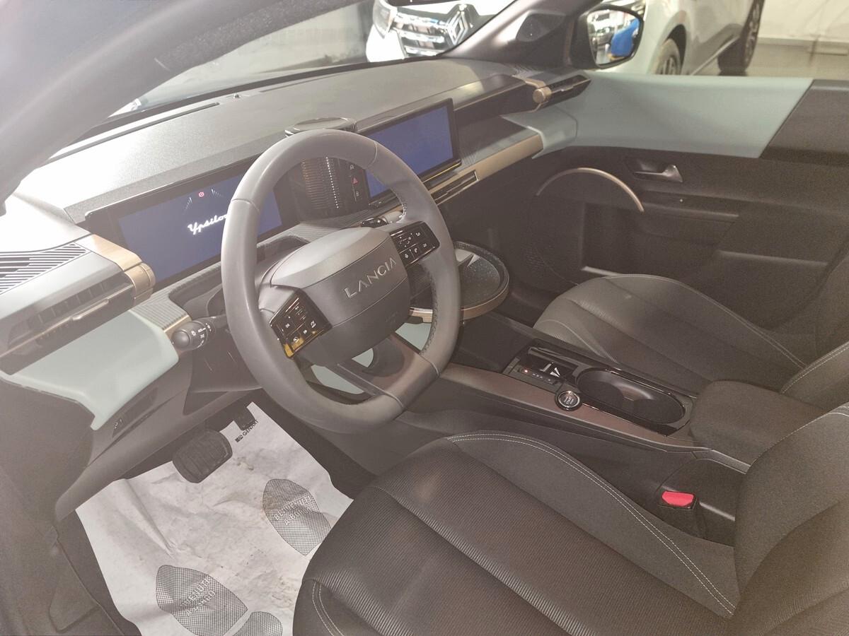 Lancia Ypsilon 1.2 Hybrid AUTOMATICA AZIENDALE