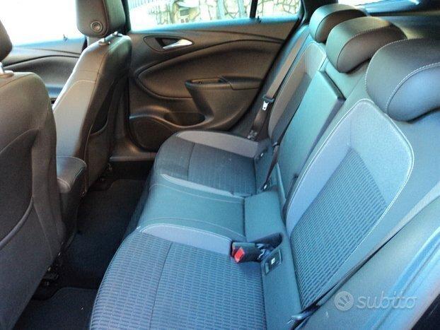 Opel Astra 1.5 CDTI