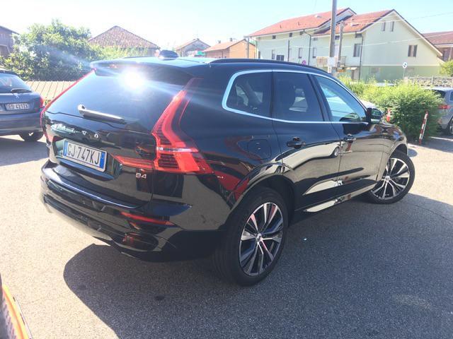 VOLVO XC60 B4 (Diesel Hybrid) 197cv Momentum *IVA deducibile*