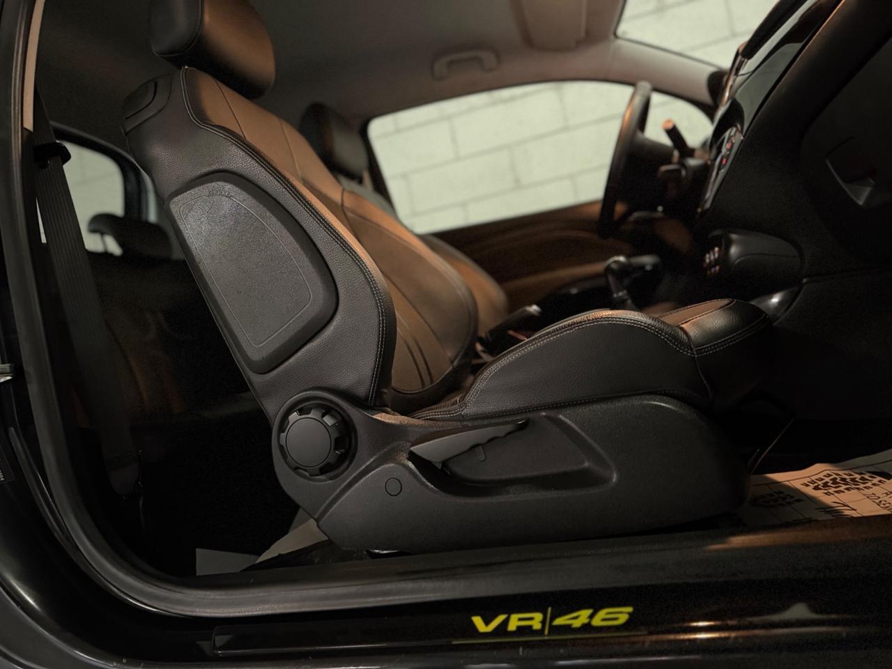 Opel Adam 1.2 70 CV Start&Stop Slam