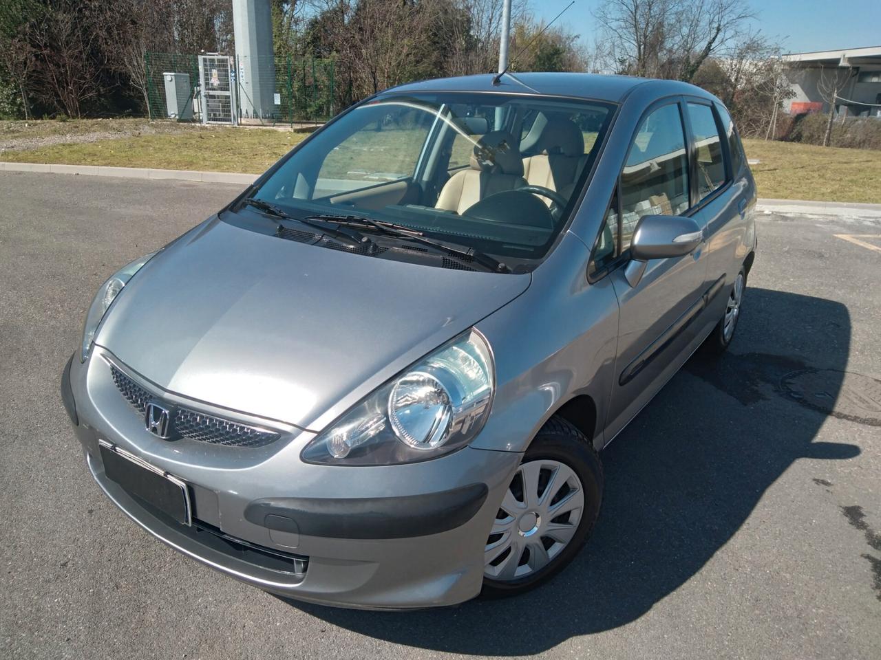 Honda Jazz 1.4 i-DSi 5p. LS Appeal x neopatentati