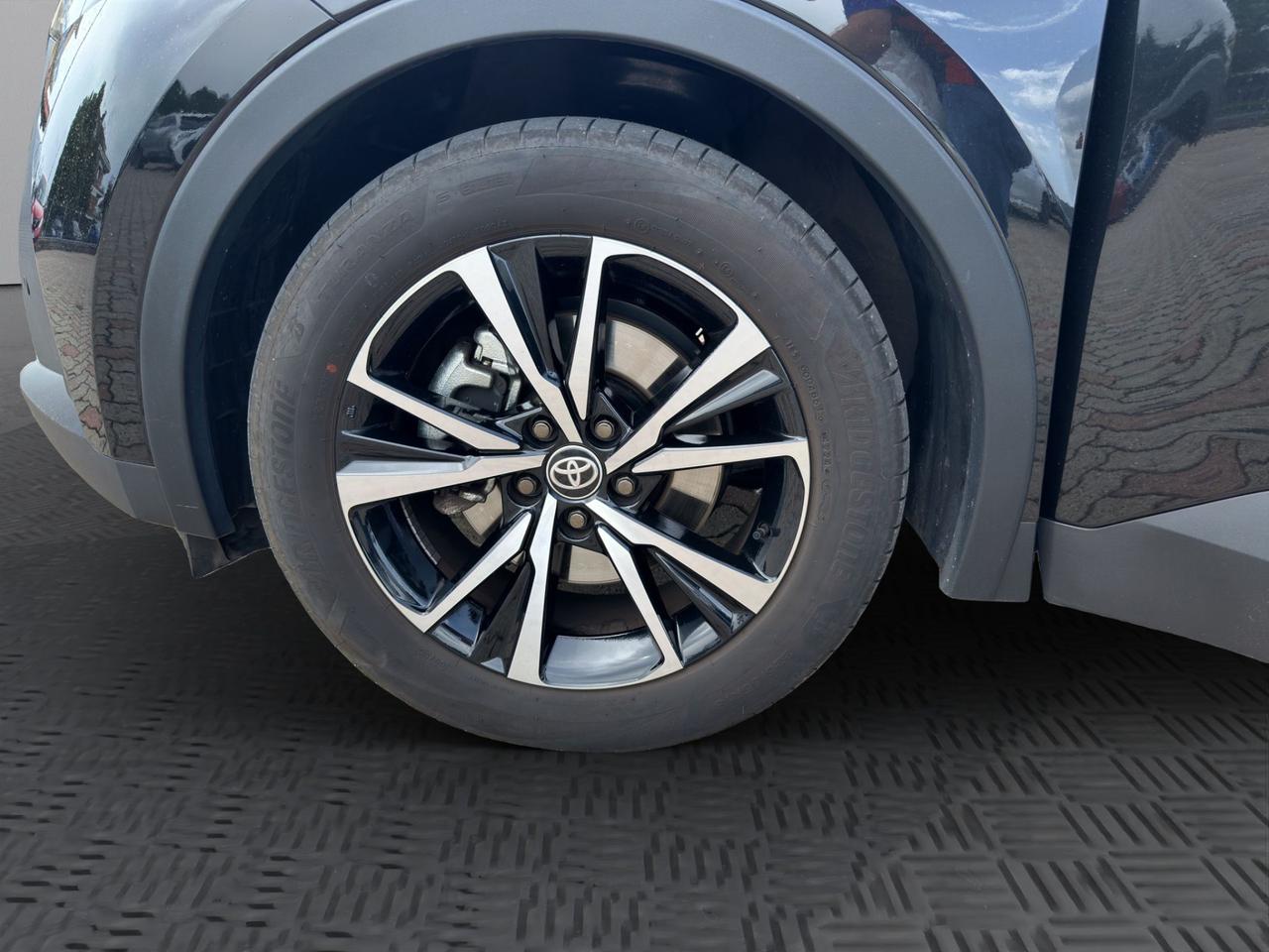 Toyota C-HR 2.0 phev Trend fwd e-cvt