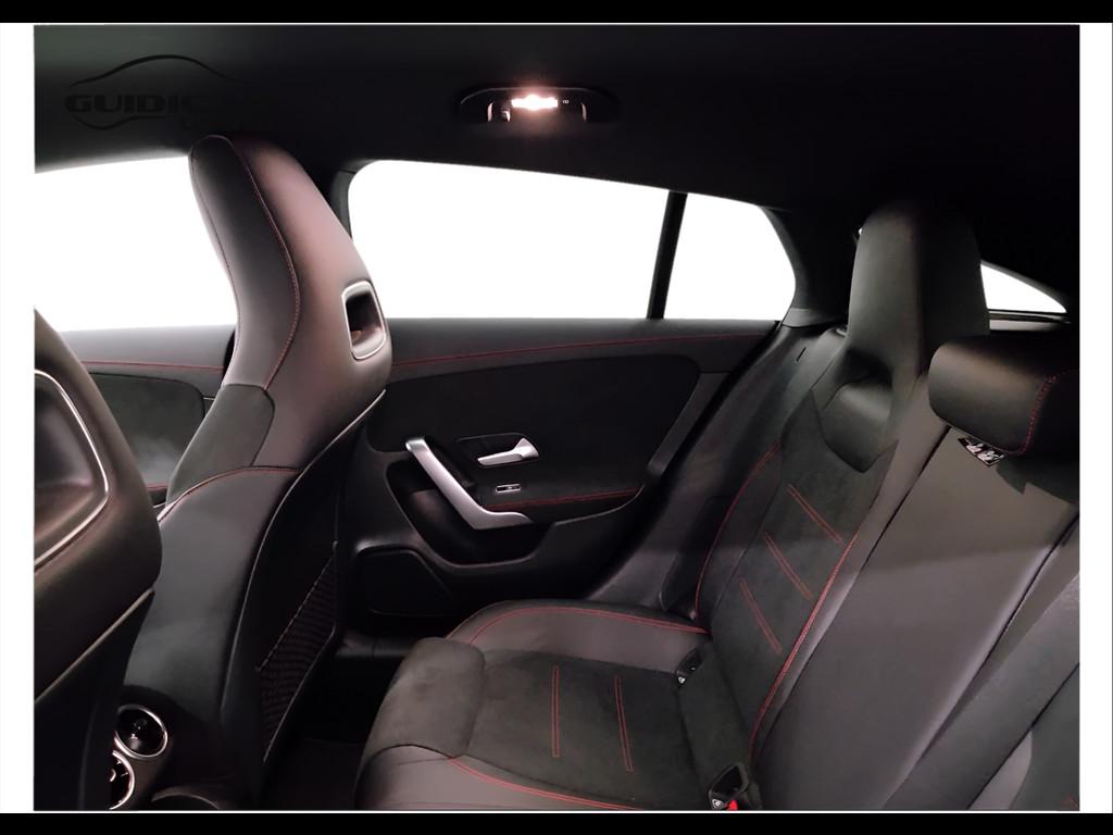 Mercedes-Benz CLA Sh.Brake - X118 - CLA Shooting Brake 200 d Premium auto