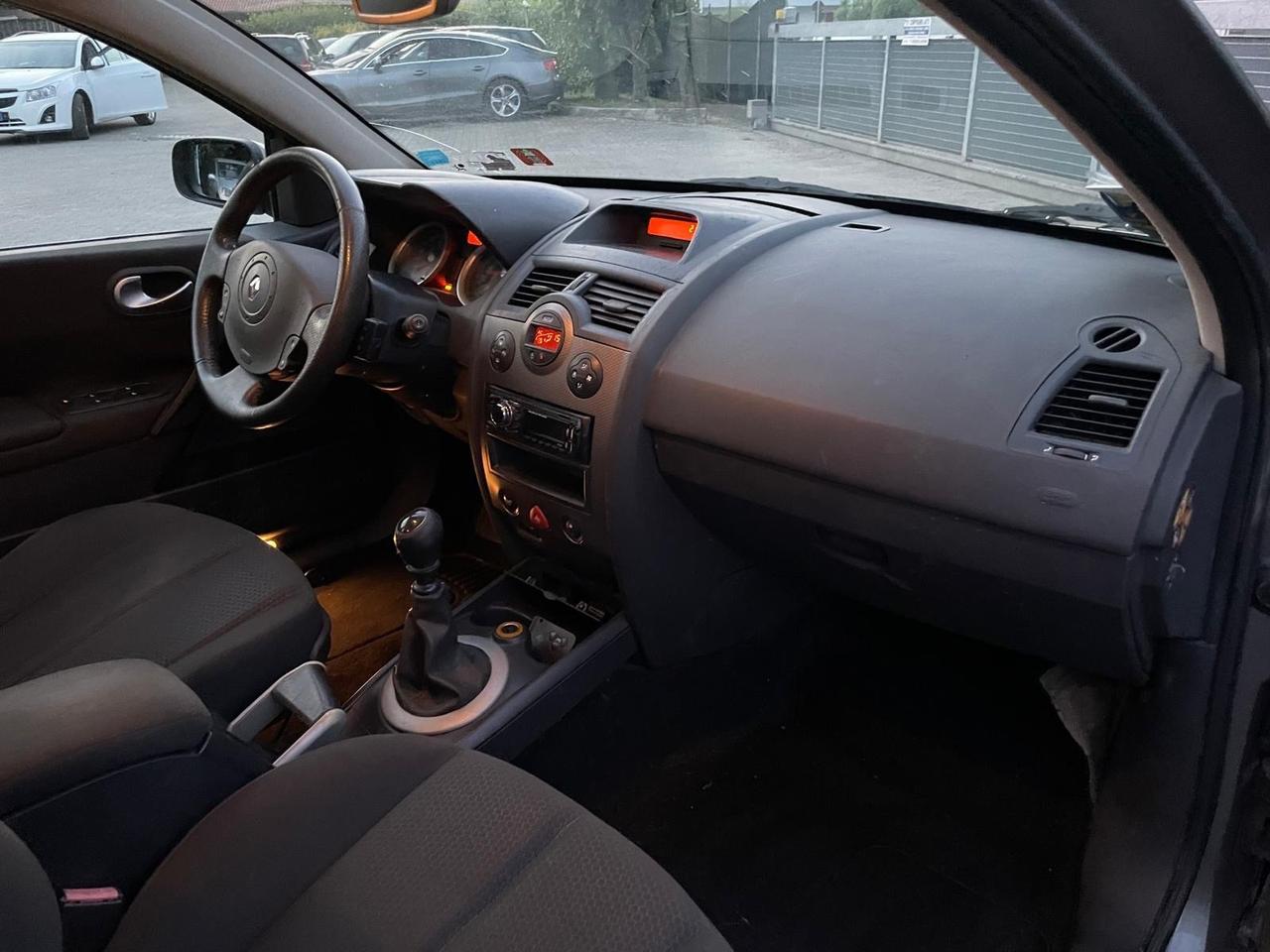 Renault Mégane 1.9 dCi 5 porte Luxe Dynamique