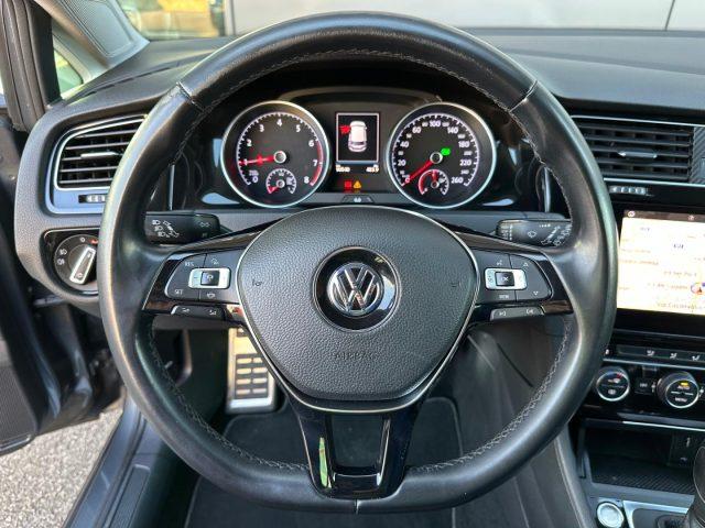 VOLKSWAGEN Golf 1.5 TGI 130cv DSG 5p. HIGHLINE R-LINE PACK-LED-NAV