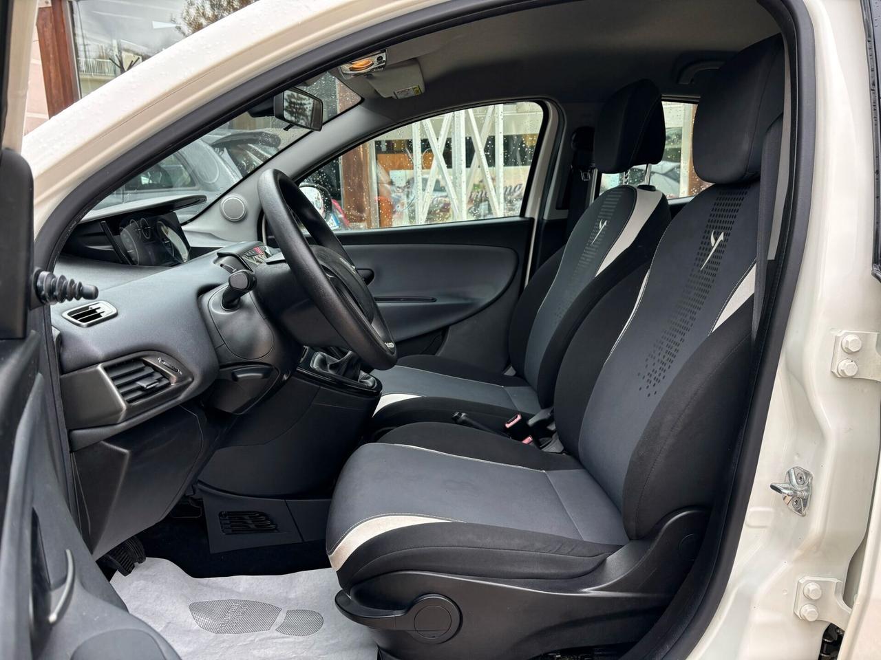 LANCIA YPSILON 1.3 MJT - 2014