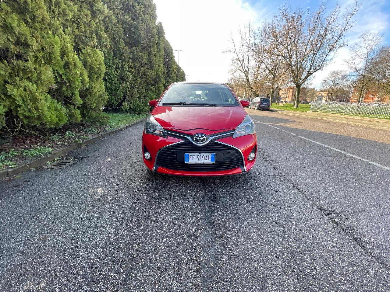 Toyota Yaris 1.0 5 porte Lounge